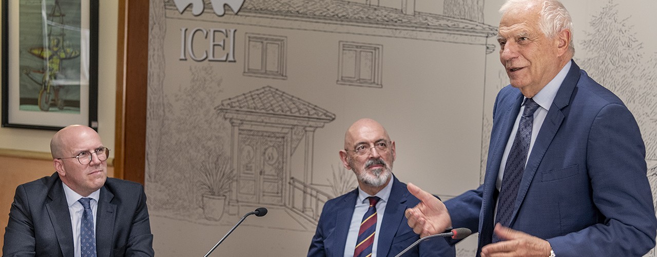 Borrell es nombrado primer miembro honorario del ICEI. Haz click para acceder a la noticia. 